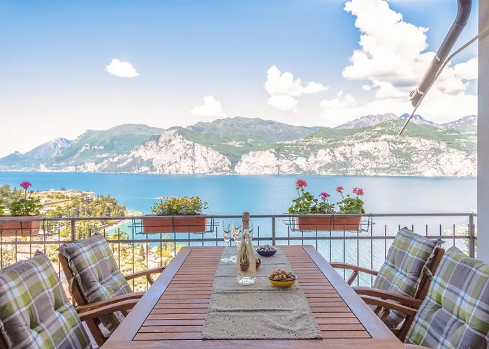 Verdin By Interhome * Malcesine